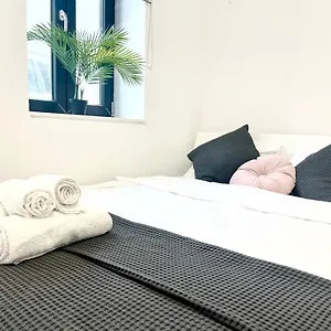 Apartament Apollo 1, Bucureşti